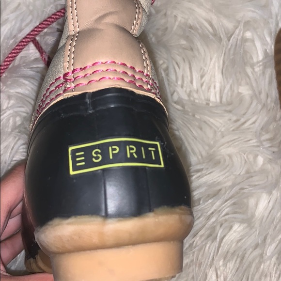 Super Cute Snow Boots!! - Picture 4 of 4